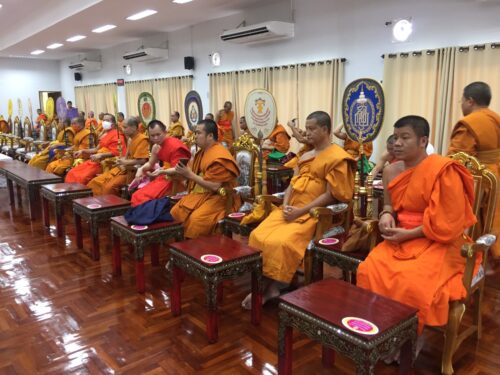 28 ต.ค. 2563 ร่วมพิธีทอดถวายกฐินตกค้างจังหวัดแม่ฮ่องสอน ปีพุทธศักราช 2563 จำนวน 45 วัด